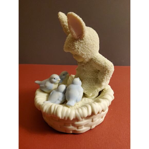 Snowbunnies "Snuggling Snowbirds" Figurine - Picture 3 of 4